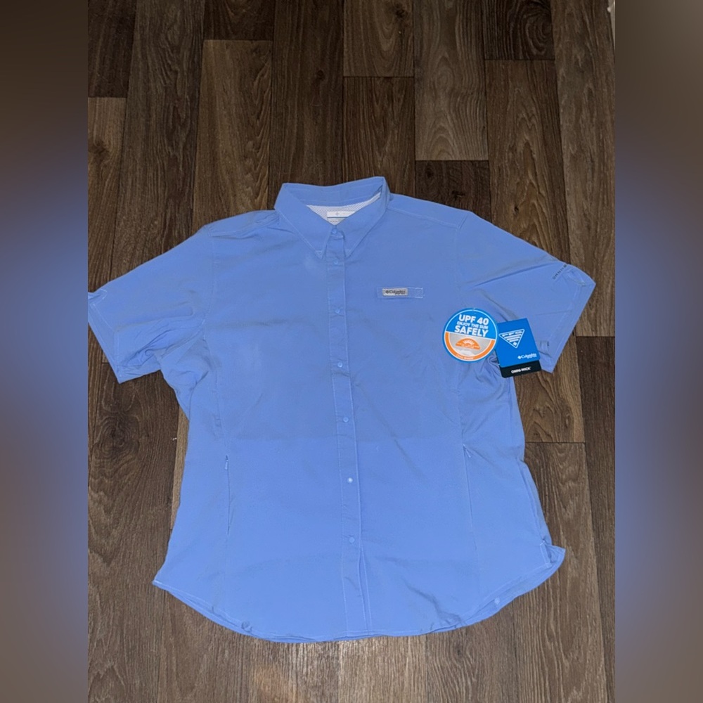 NWT Columbia Women’s Blue Short Sleeve XL Shirt